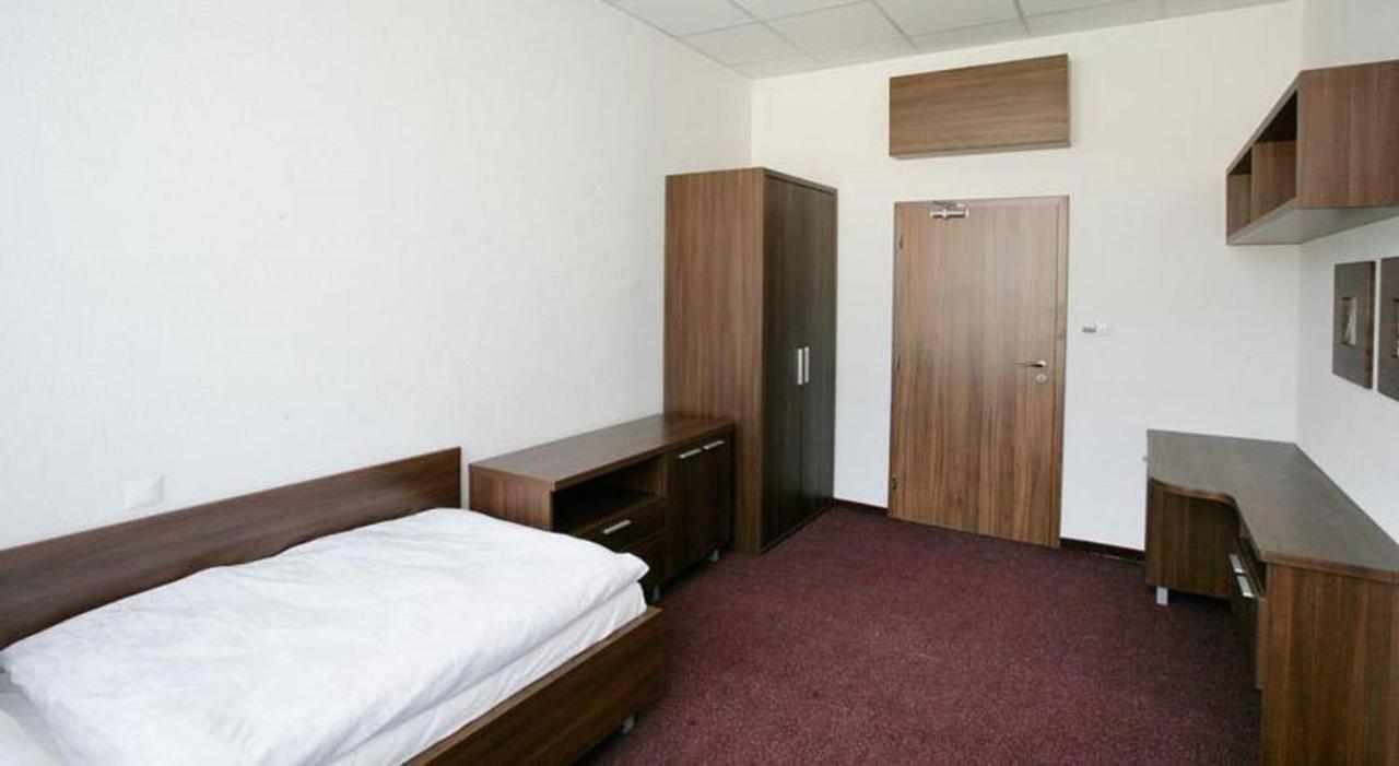 Hotel Branc, Garni سينيتسا المظهر الخارجي الصورة